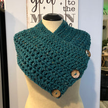 Load image into Gallery viewer, Crochet Cozy Cowl